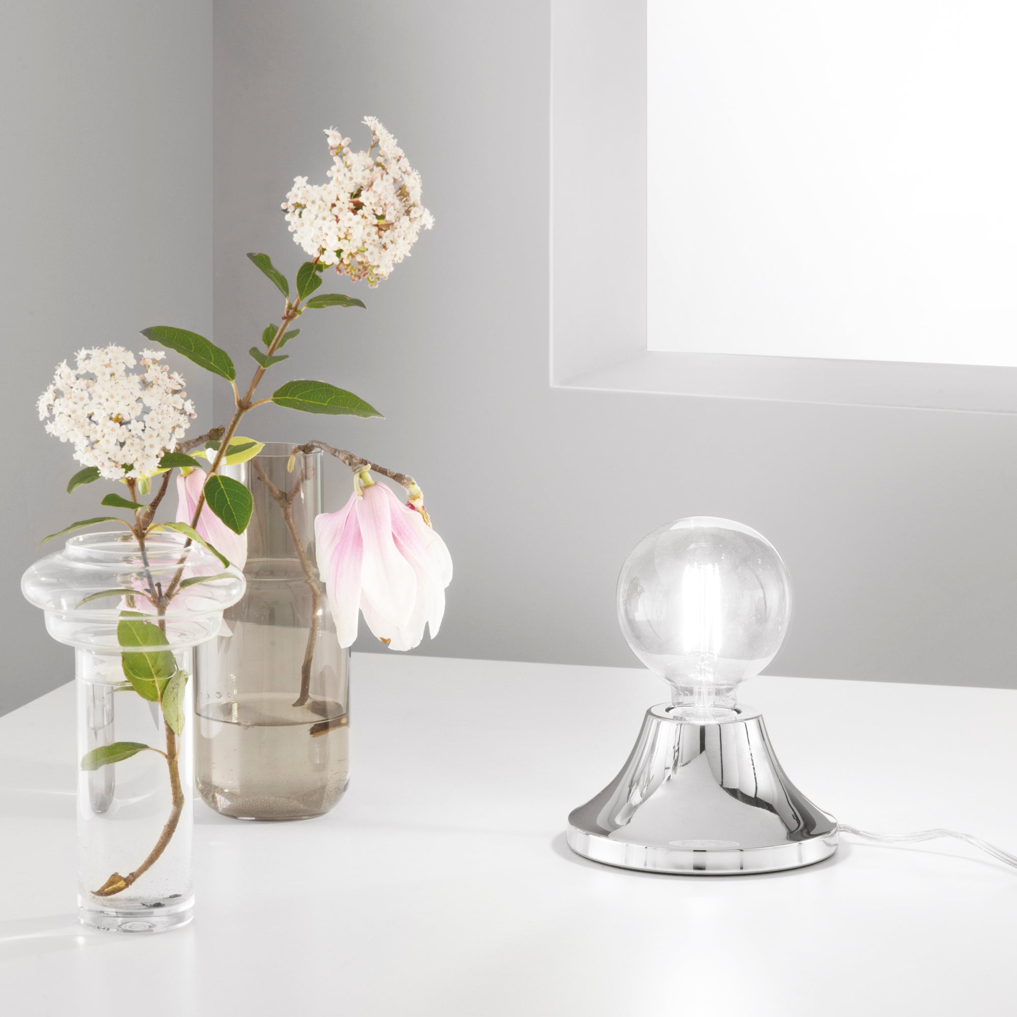 Che differenza c'è tra Lampada alogena e Lampada LED?