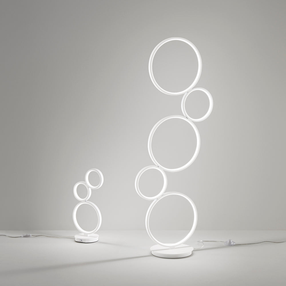 Lampada da tavolo LED FREDY con struttura in alluminio bianco goffrato con interruttore CCT