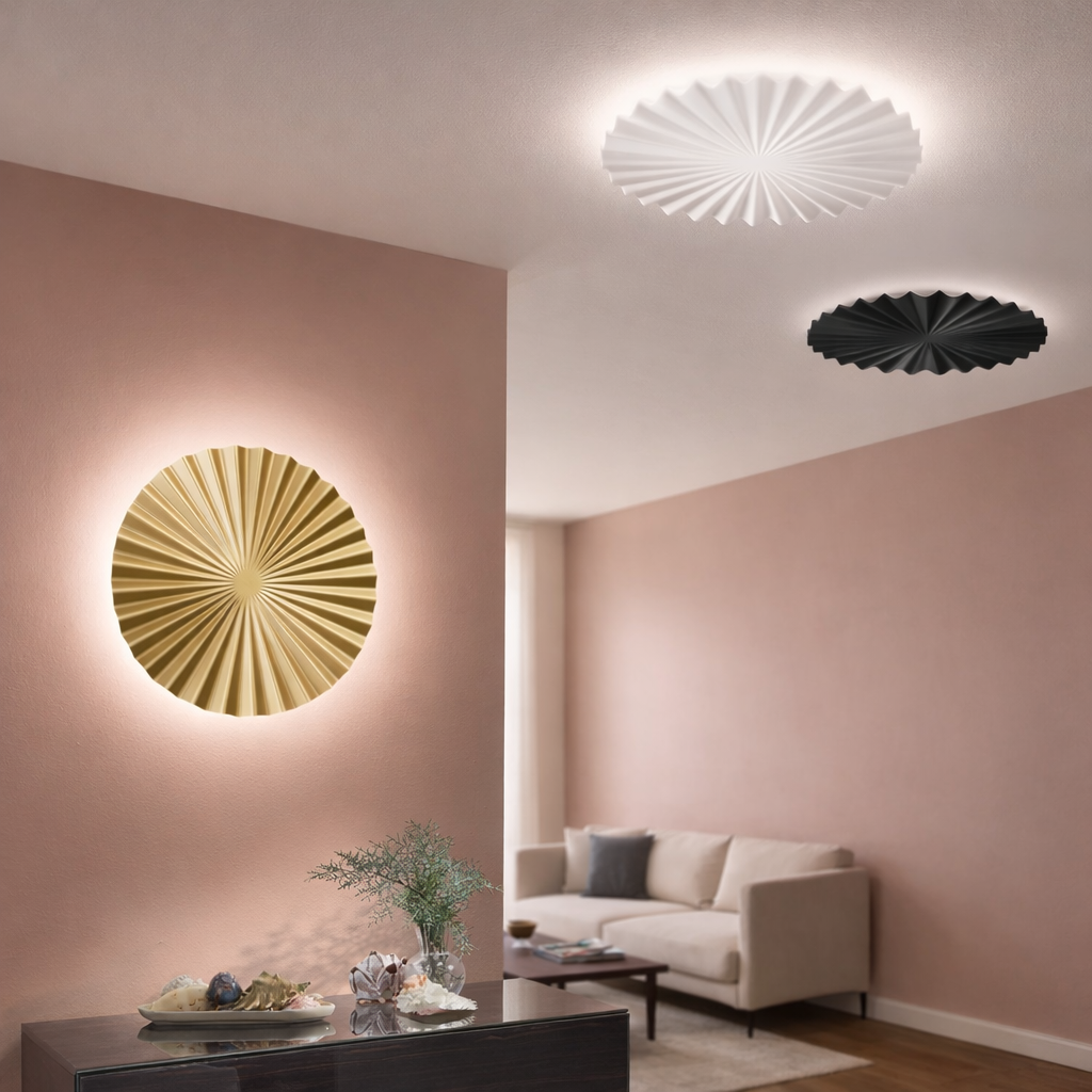 Applique anadara dal design elegante e contemporaneo installata a parete e a soffitto in appartamento con pareti rosa  e arredamento elegante. 