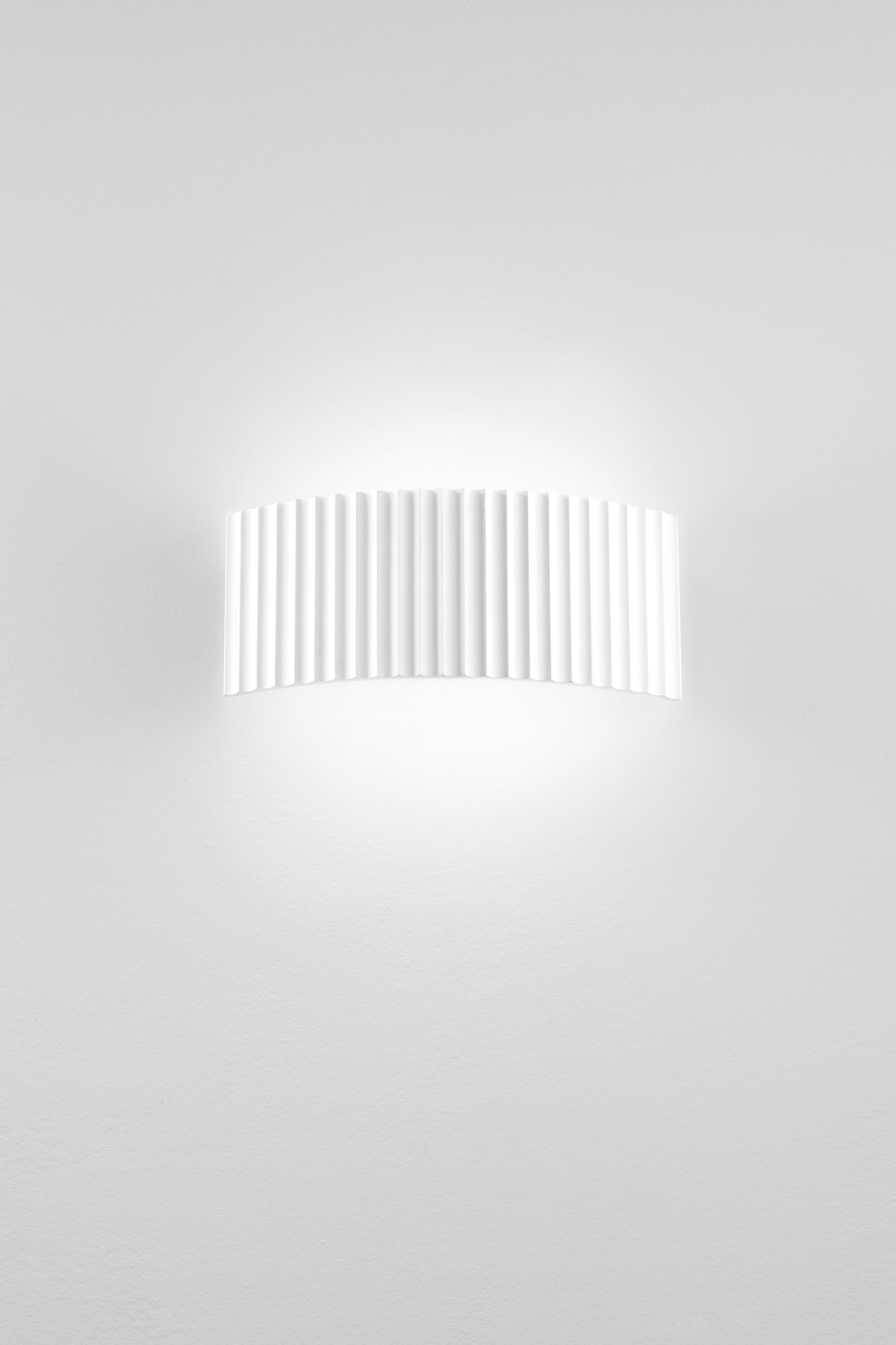 Applique Cyprus in gesso bianco | FT Feel The