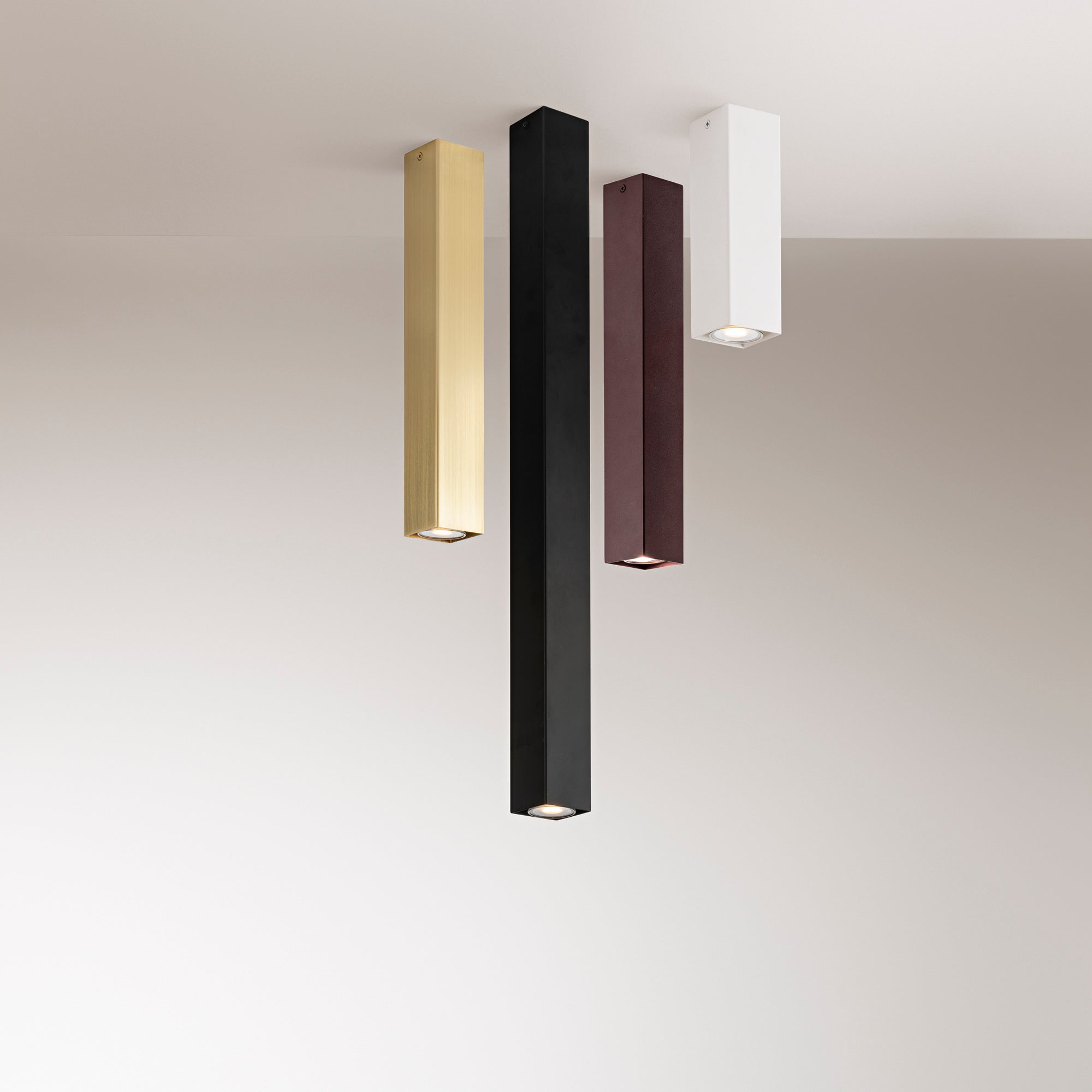 Plafoniera a sospensione FLUKE con struttura quadrata - FT-FeelThe