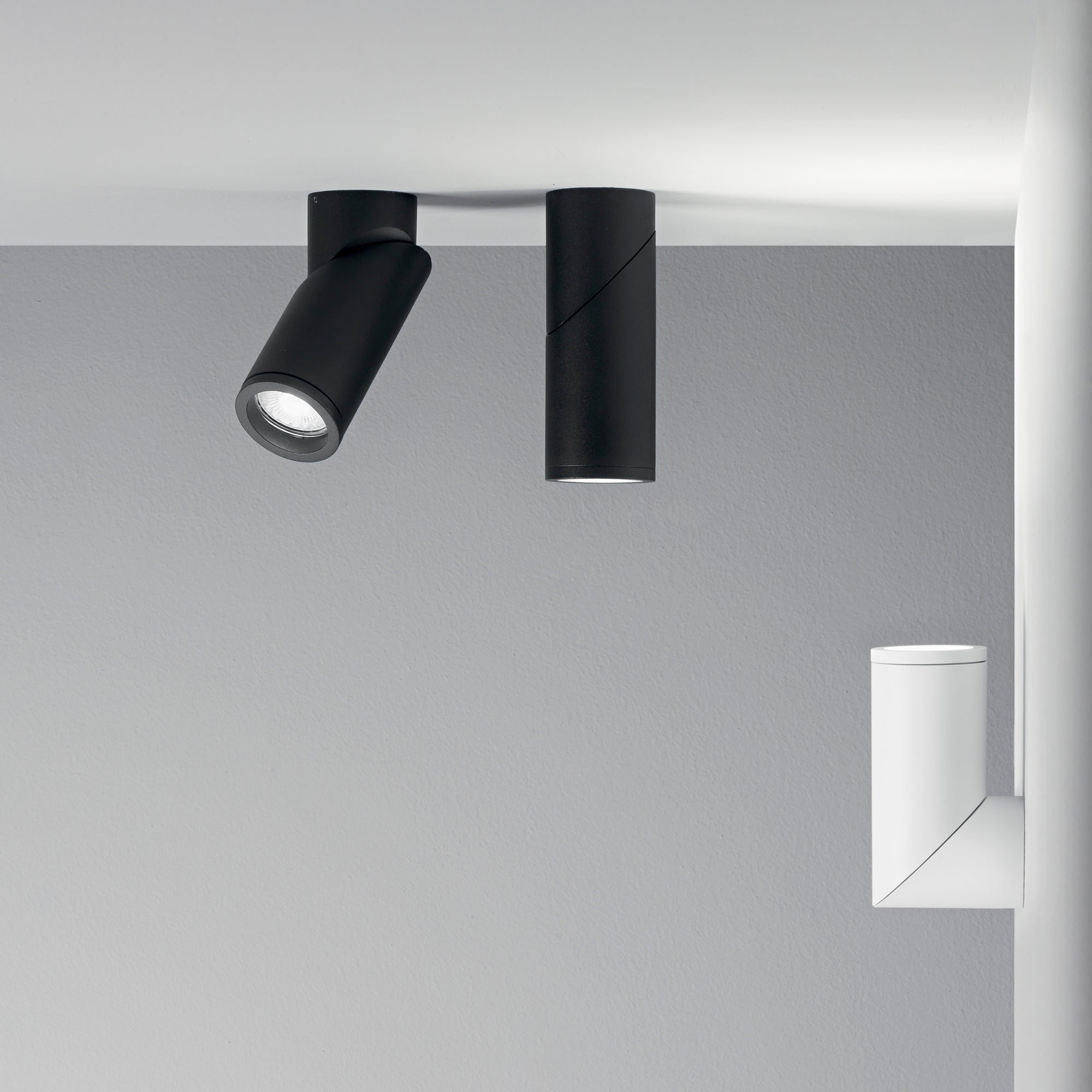 Plafoniera GENESIS in alluminio con diffusore orientabile - FT-FeelThe