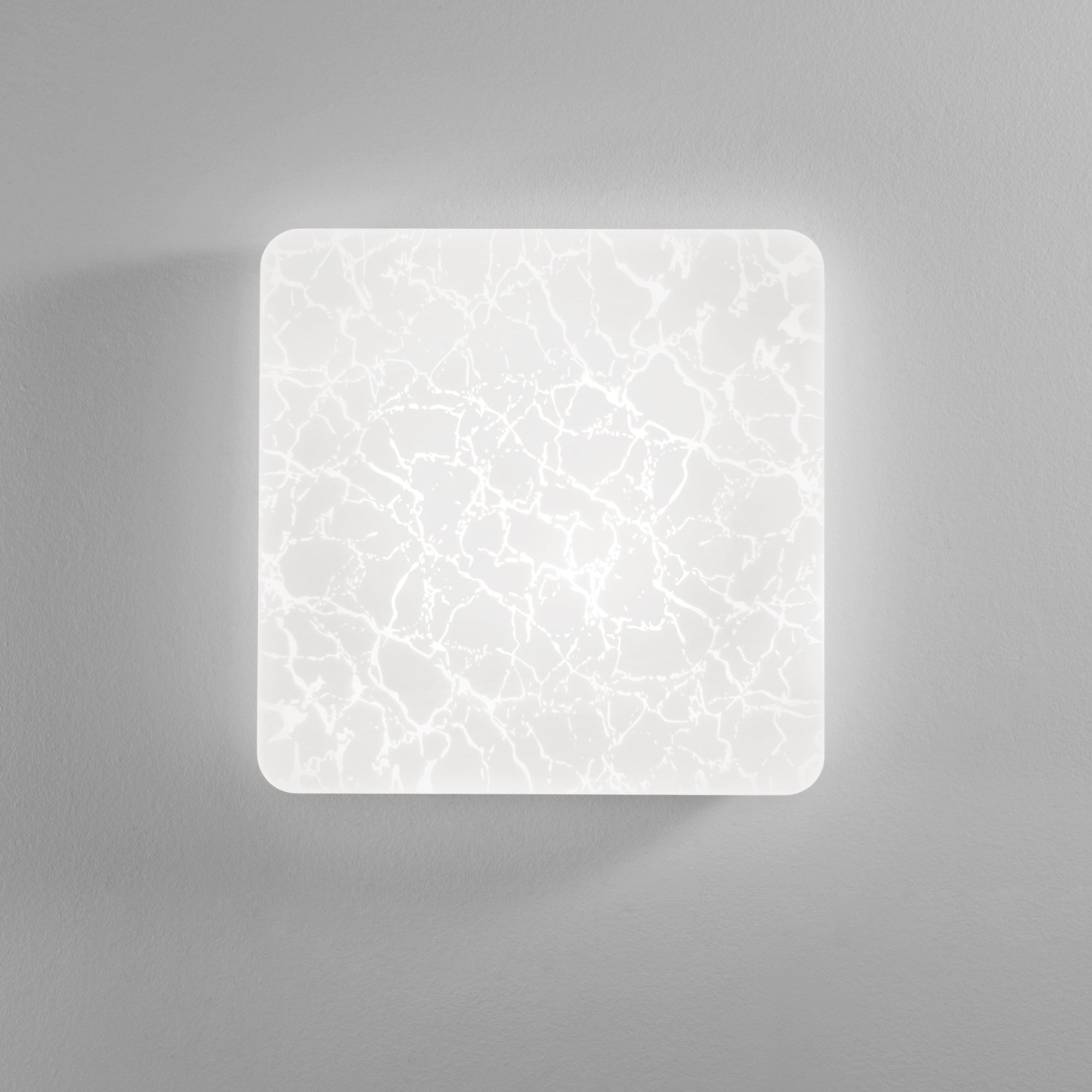 Plafoniera LED Growler - Media - Sfondo grigio