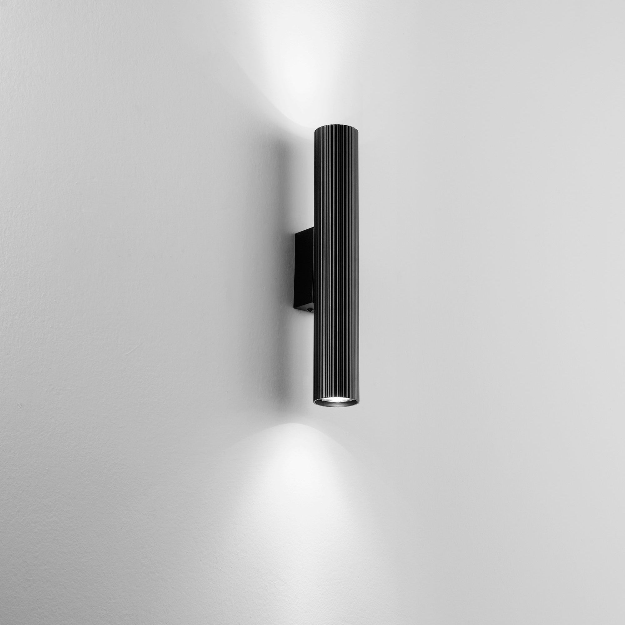 Applique Lord in acciaio e alluminio | FT Feel The