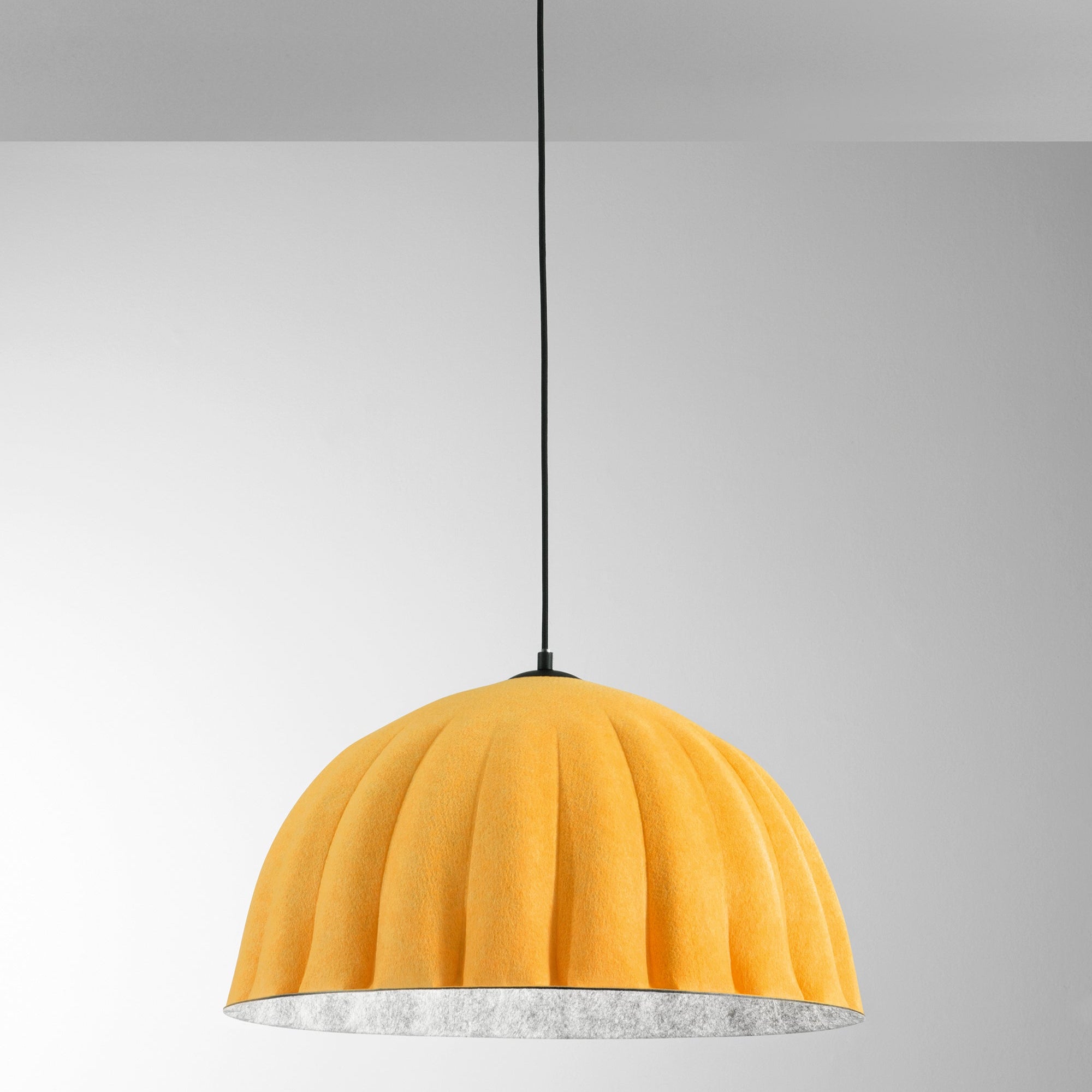 Sospensione MIDI in feltro gialla