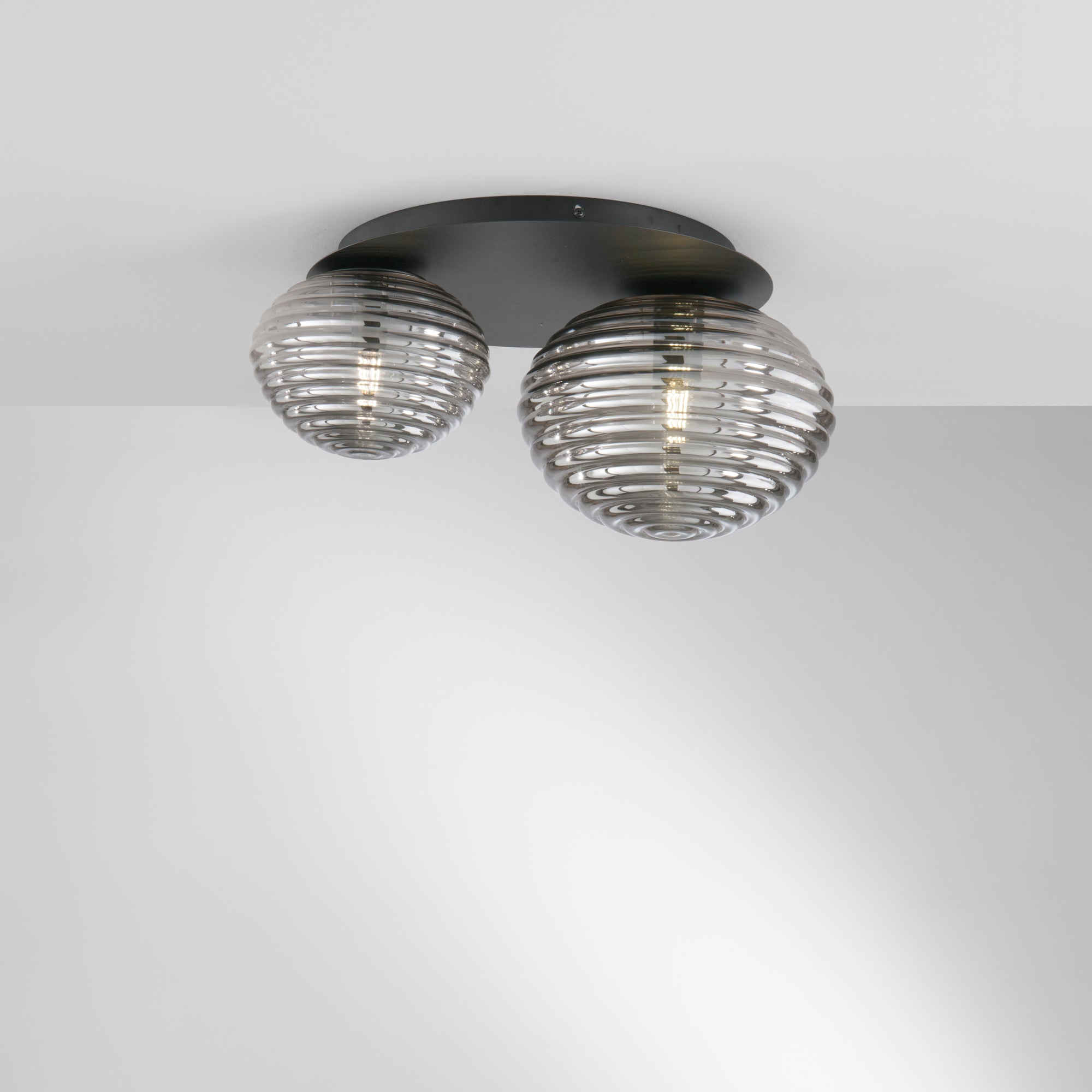 Plafoniera RIPPLE in metallo con due diffusori in vetro - FT-FeelThe