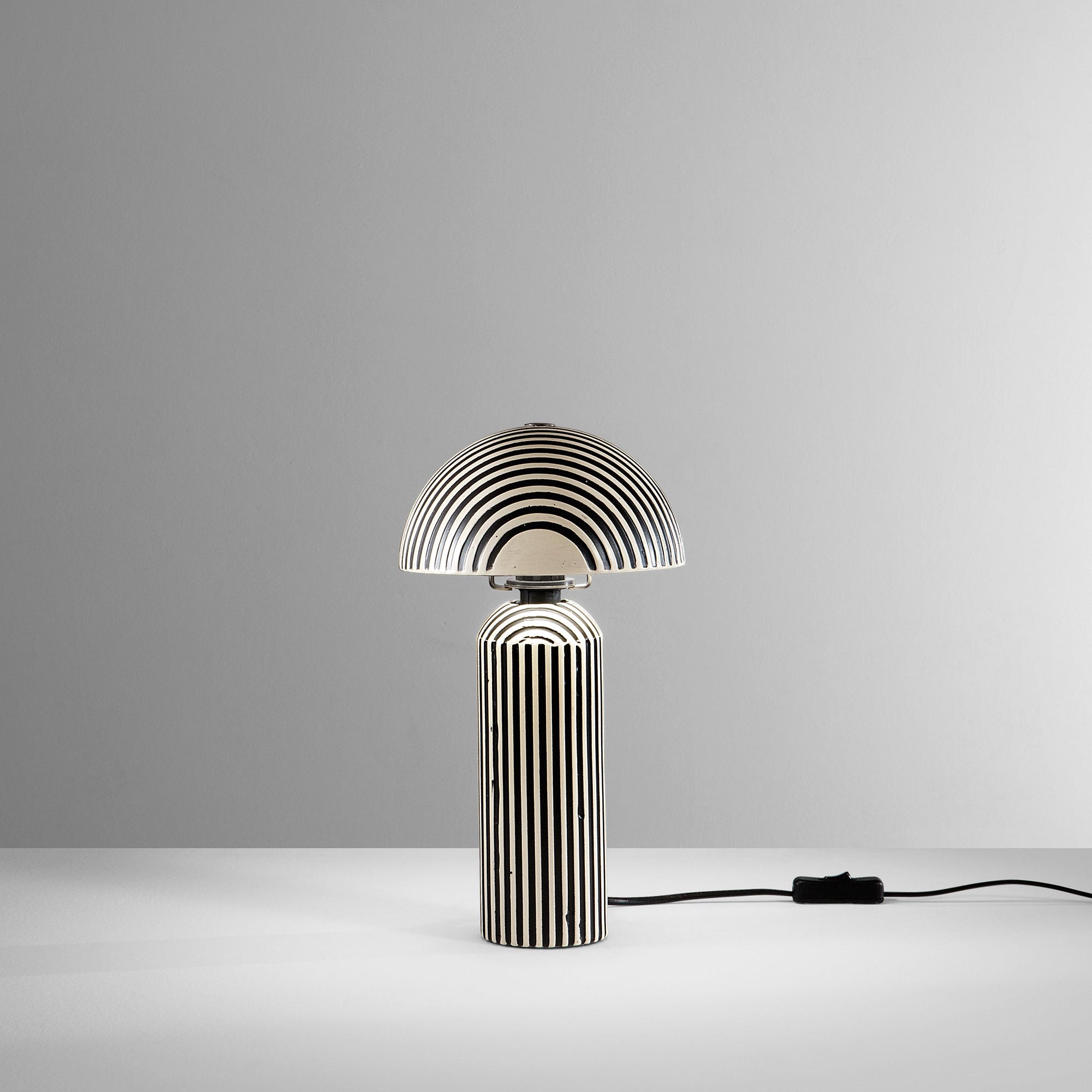 Lume Tanzania - Foto sfondo grigio