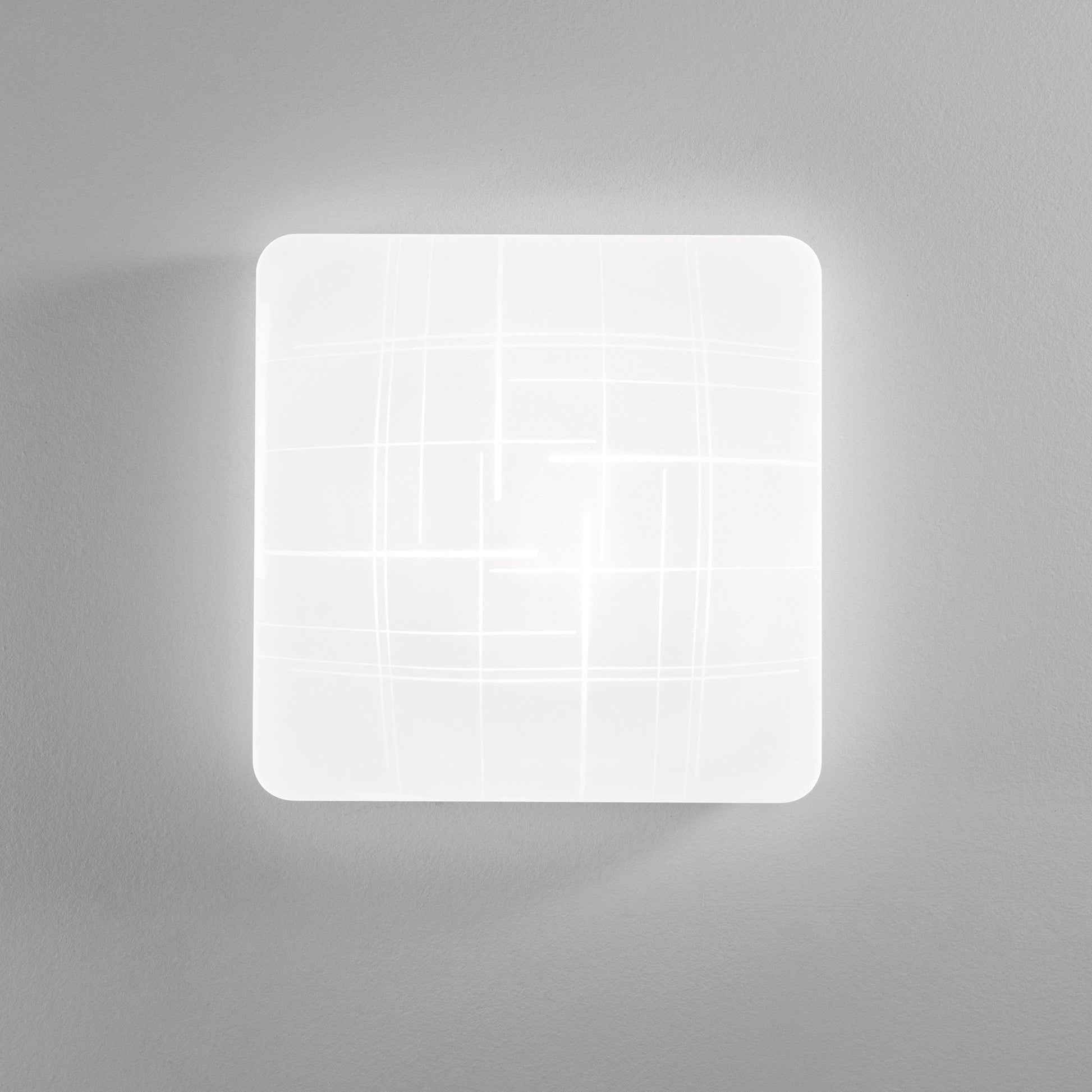 Plafoniera LED Trygo in vetro bianca - media - Foto sfondo grigio