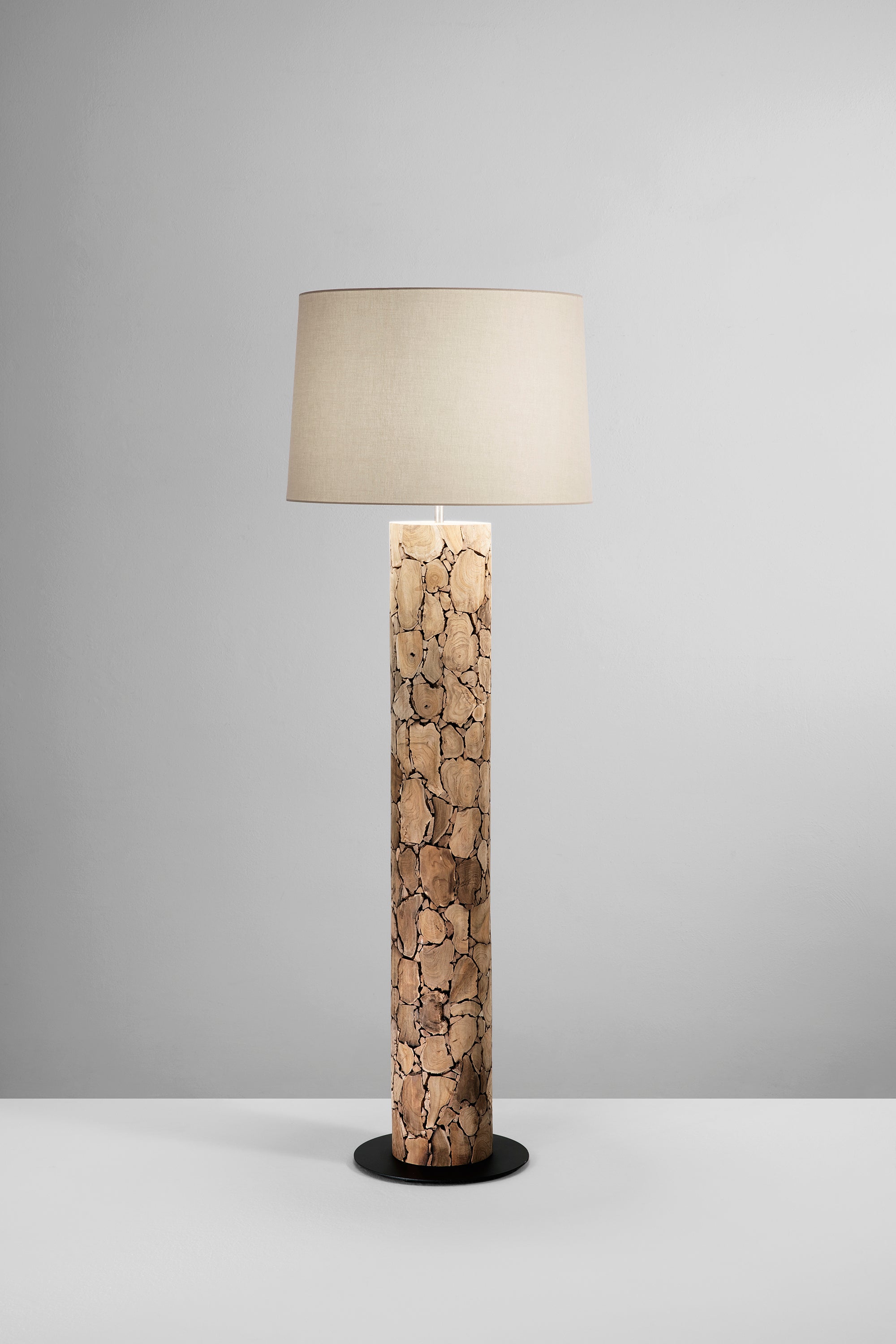 Piantana XYLO in legno | FT Feel The