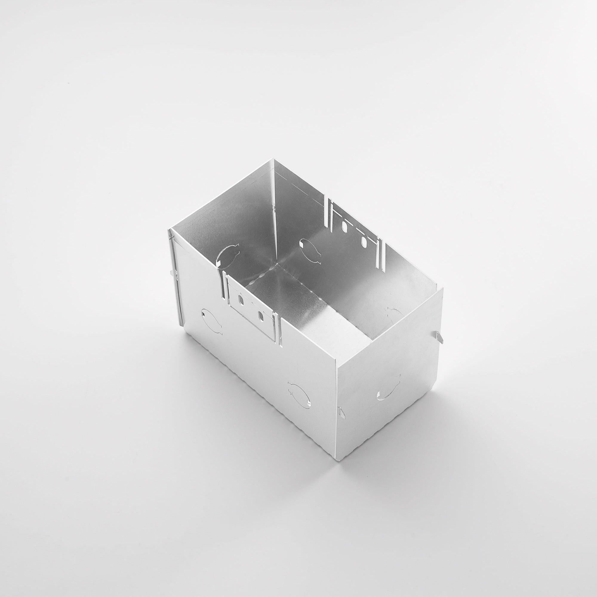 Cassa di derivazione ESTRO | FT Feel The