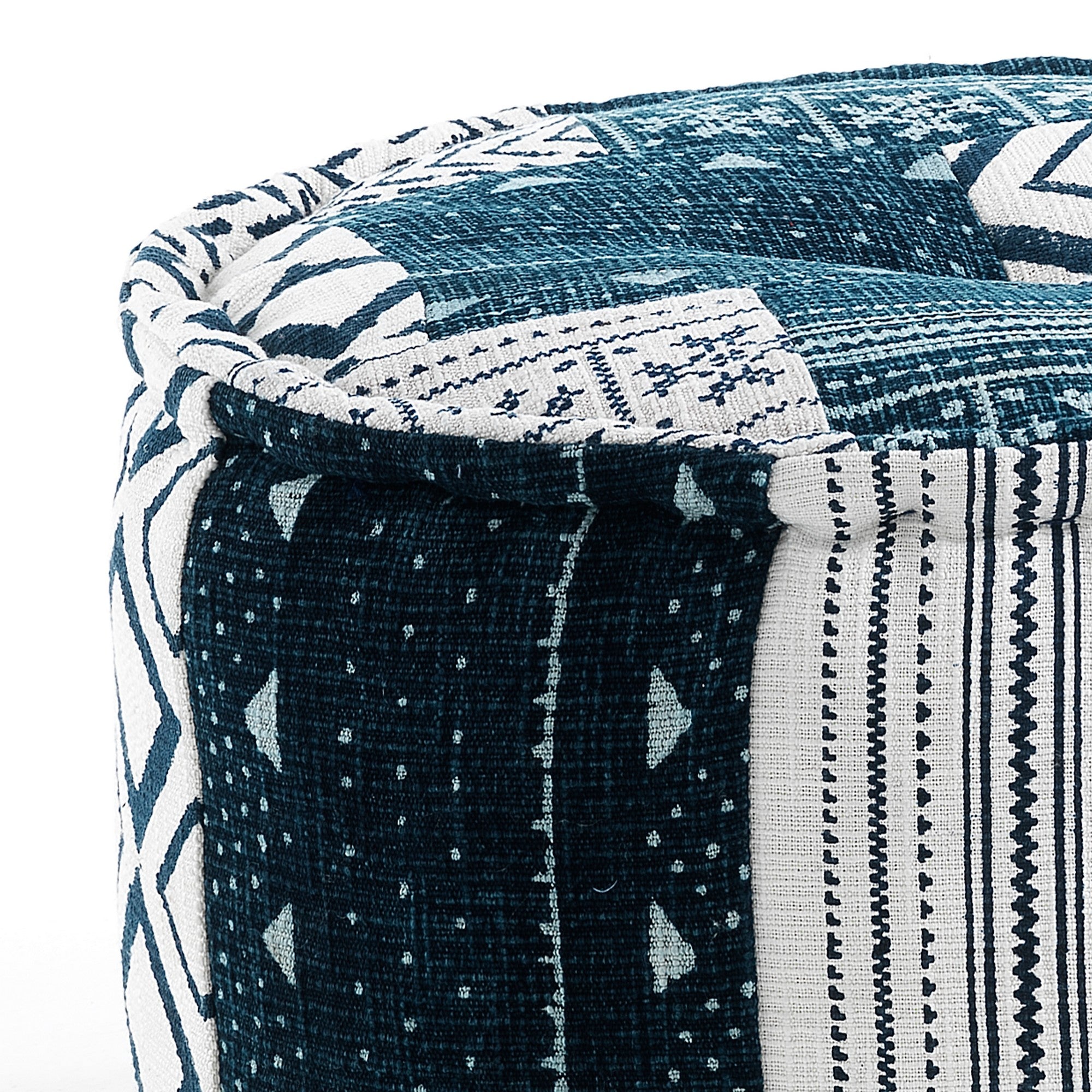 Pouf MAYA en coton avec technique patchwork