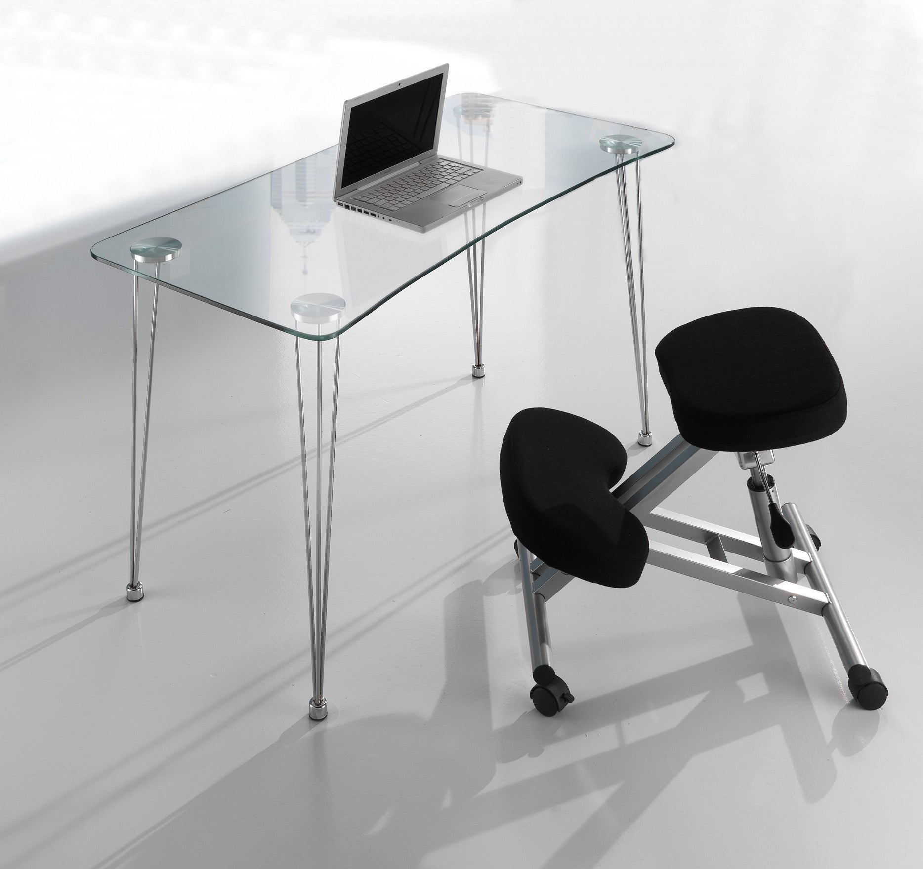 FUJI desk