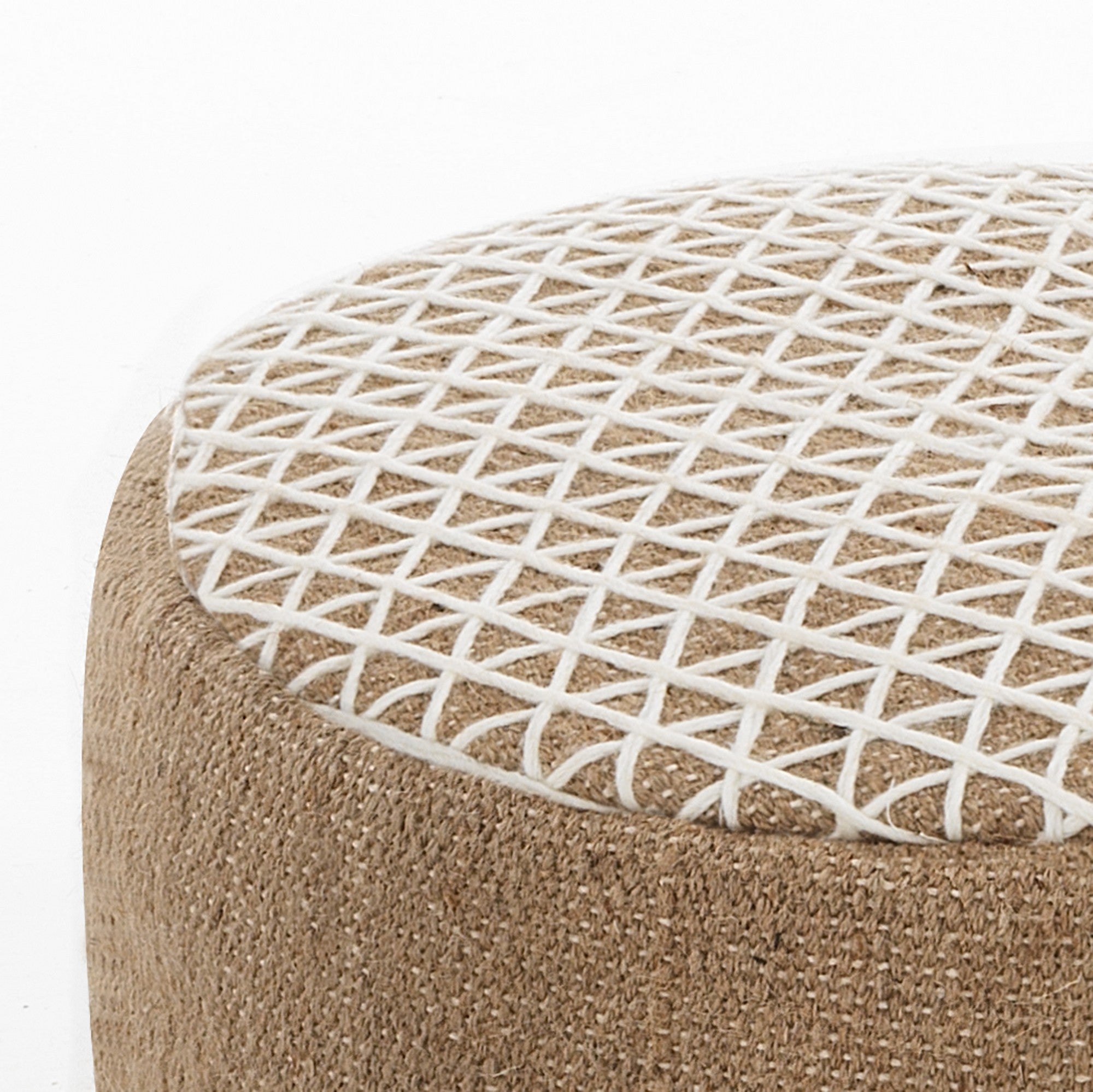 Pouf MITSU con ricamo intrecciato