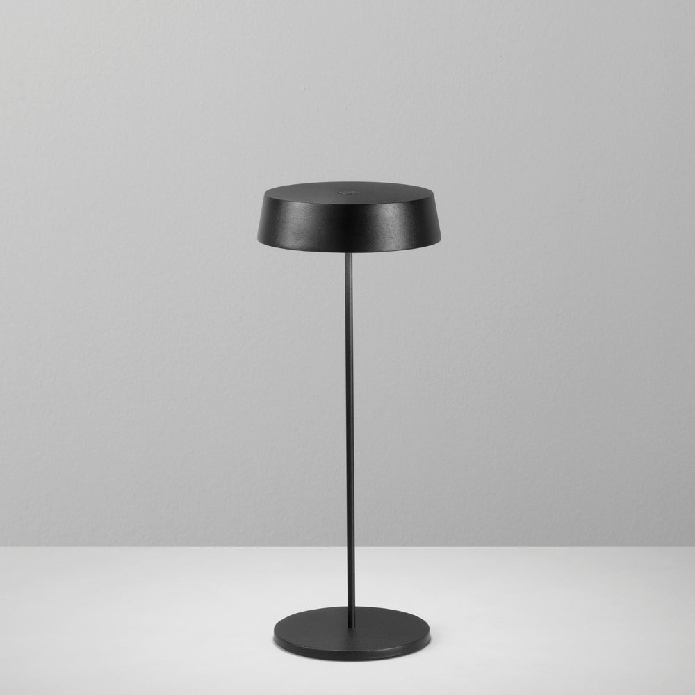 Lampada da tavolo ricaricabile LED COCKTAIL in metallo con touch dimmer