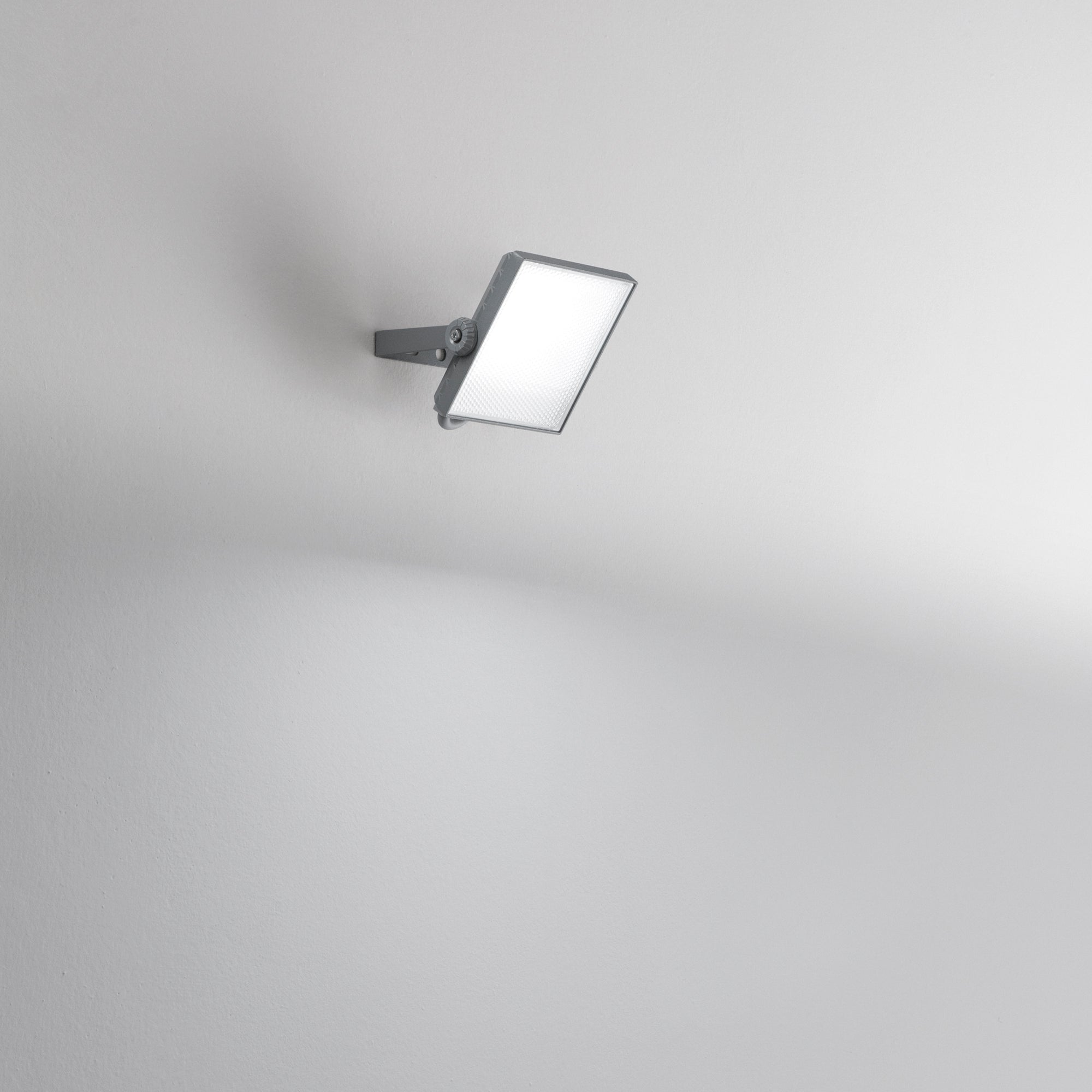 AXEL LED floodlight in aluminum with CCT switch IP65