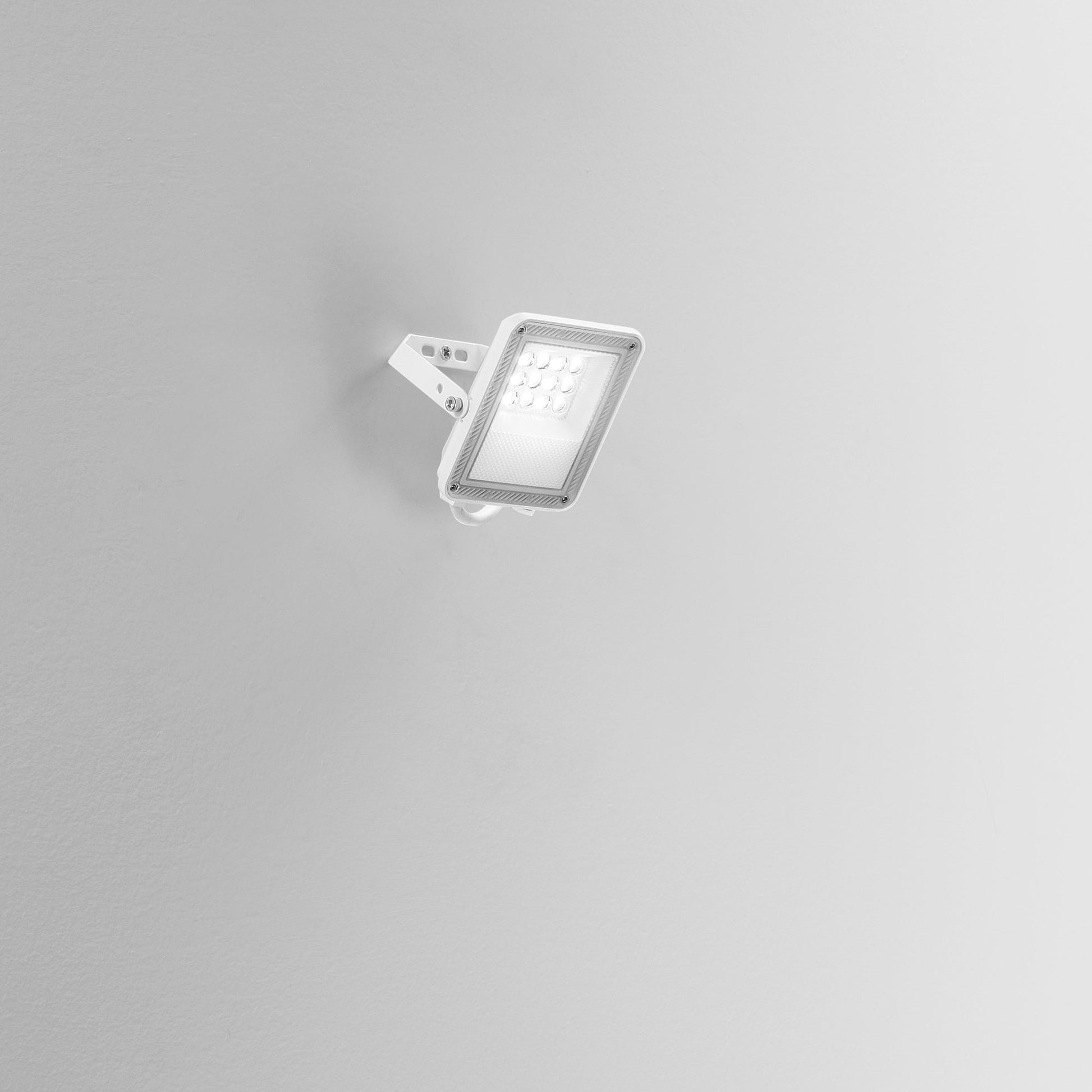 Proiettore LED Esus bianco 10W - Foto sfondo grigio