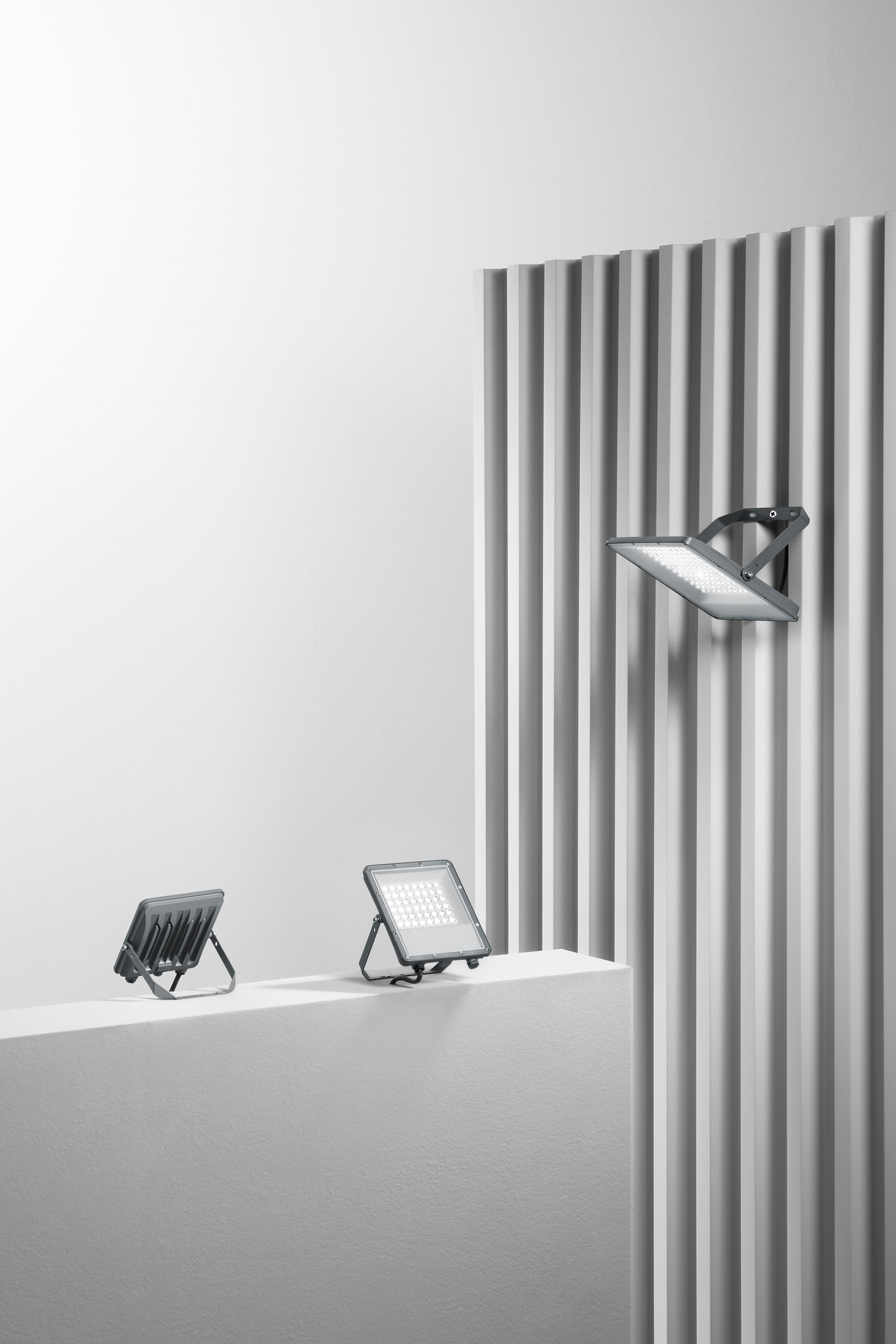 Proiettore LED ESUS in alluminio | FT Feel The