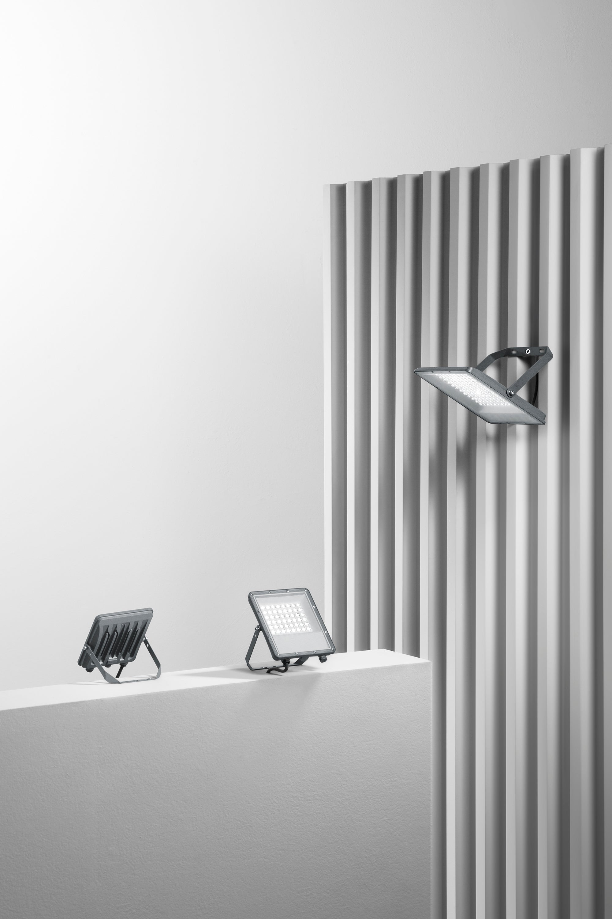Proiettore LED ESUS in alluminio | FT Feel The