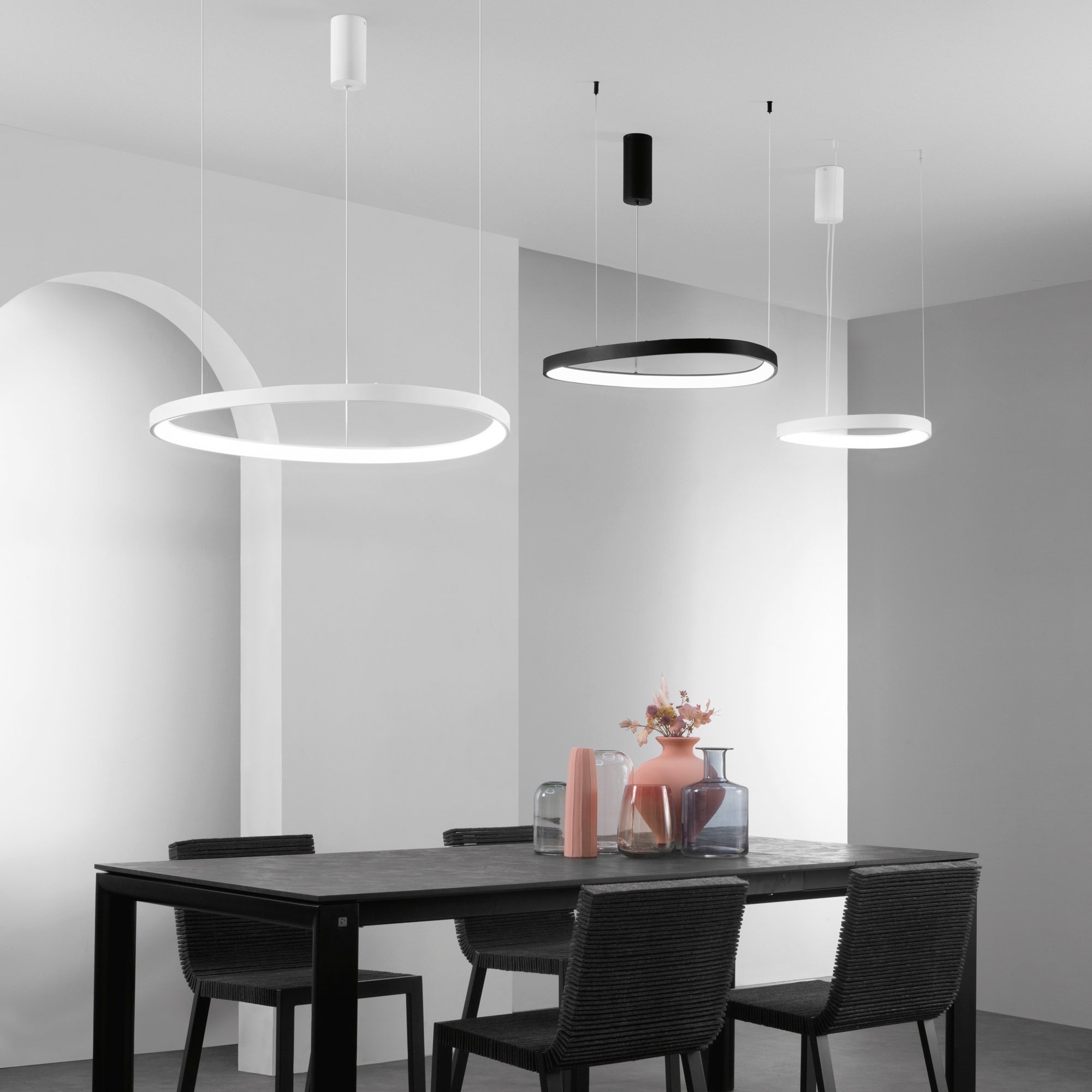 Lampadario a sospensione LED KLAPTON con funzione CCT per la personalizzazione della temperatura colore - FT-FeelThe