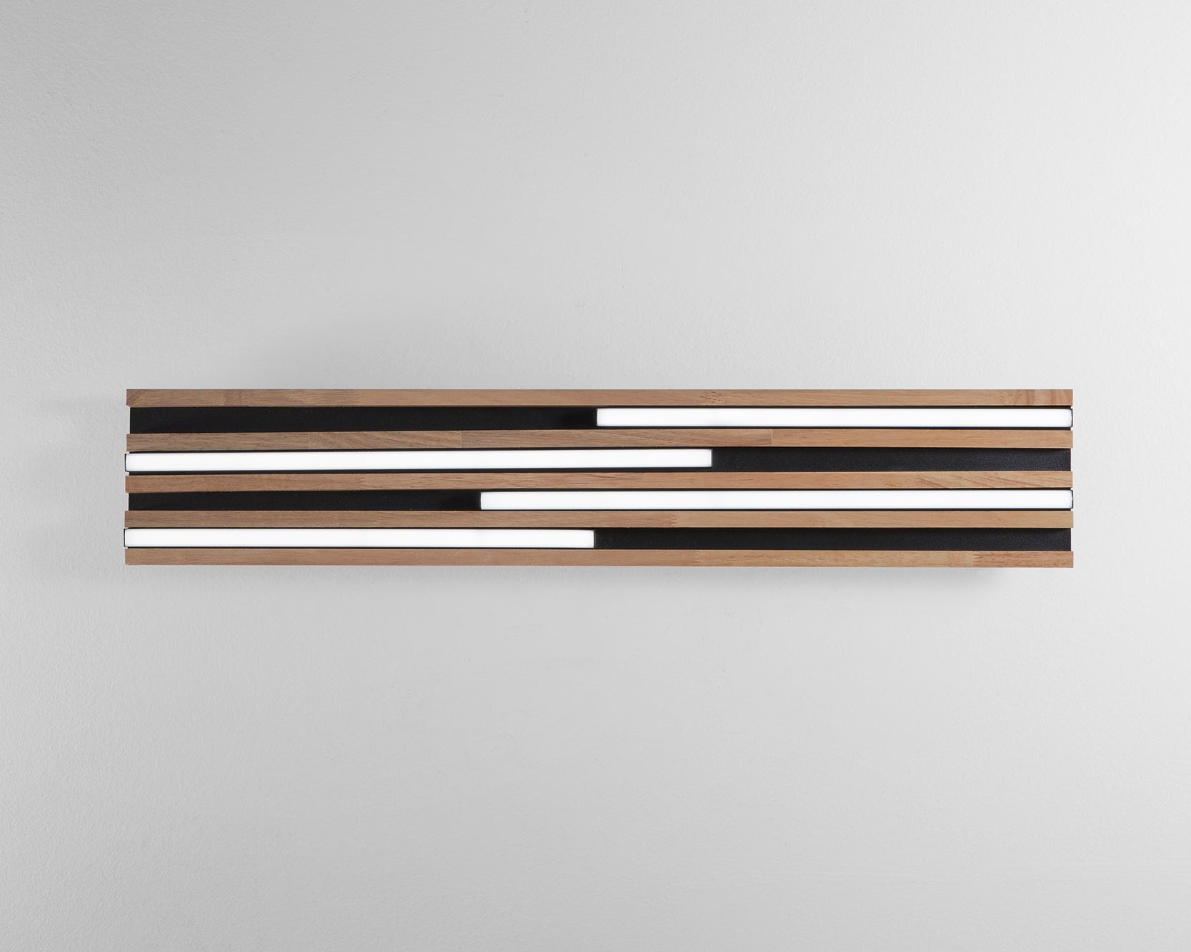 Plafoniera Kuma rettangolare nera - Foto sfondo grigio