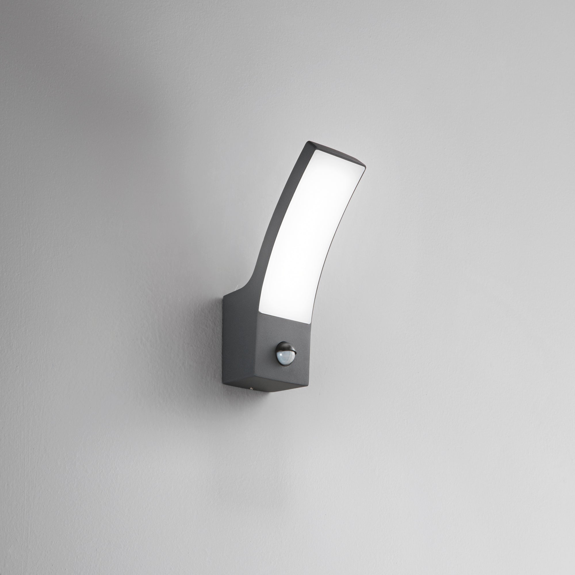 Applique da esterno SAIL in alluminio con sensore di movimento LED - FT-FeelThe