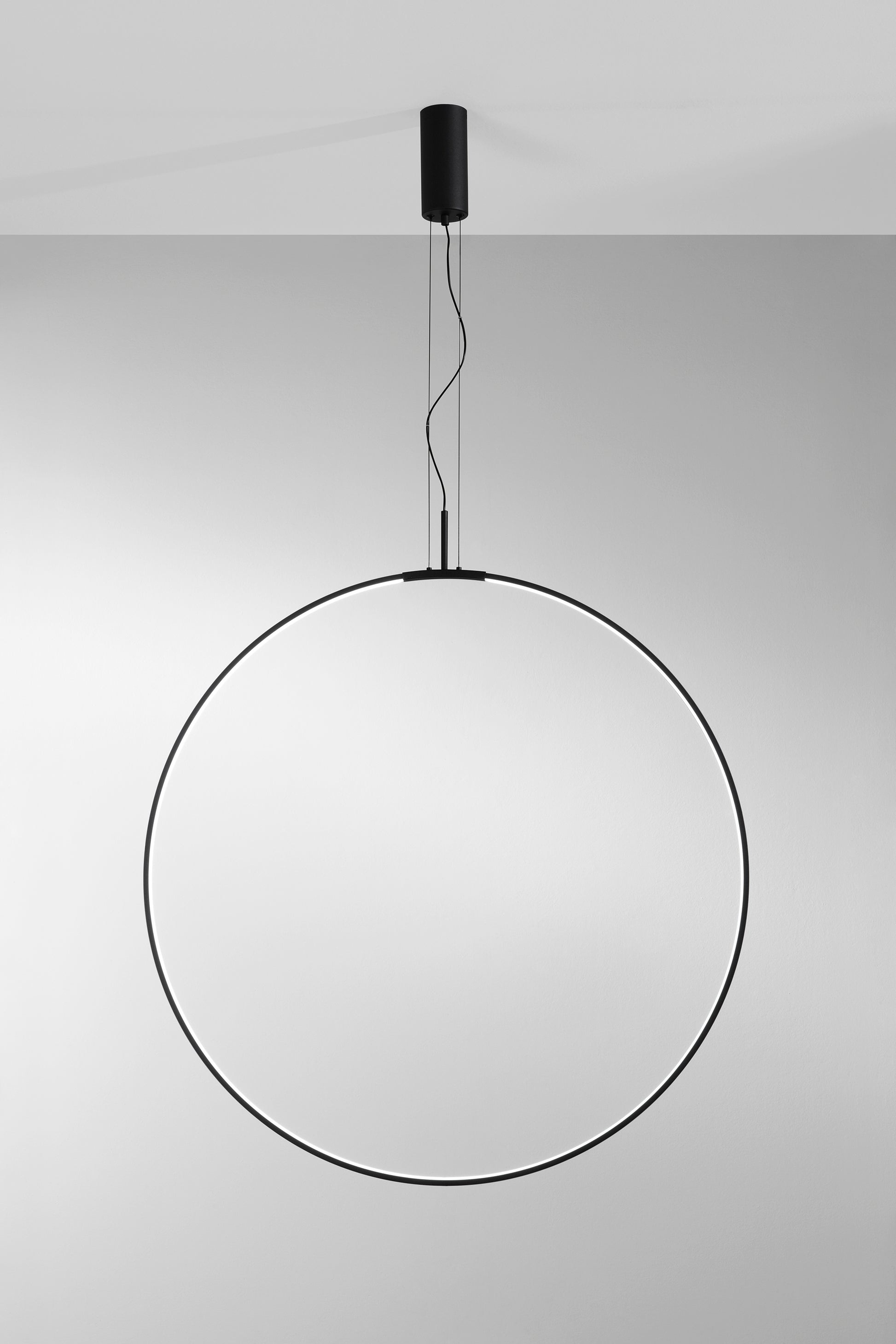 Lampada a sospensione Toorx con struttura in metallo | FT Feel The