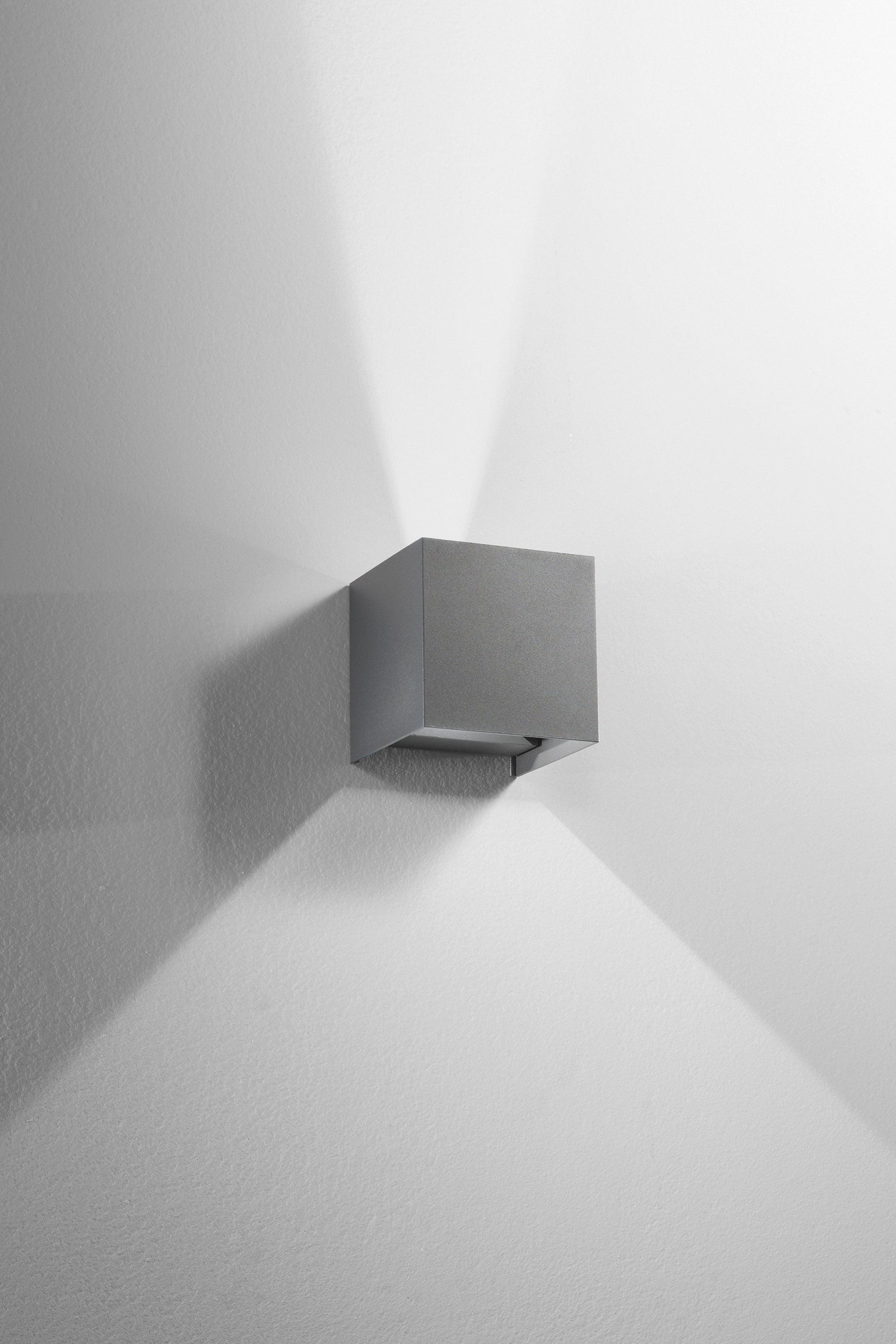 Applique LED ALFA in alluminio con paratie orientabili | FT Feel The