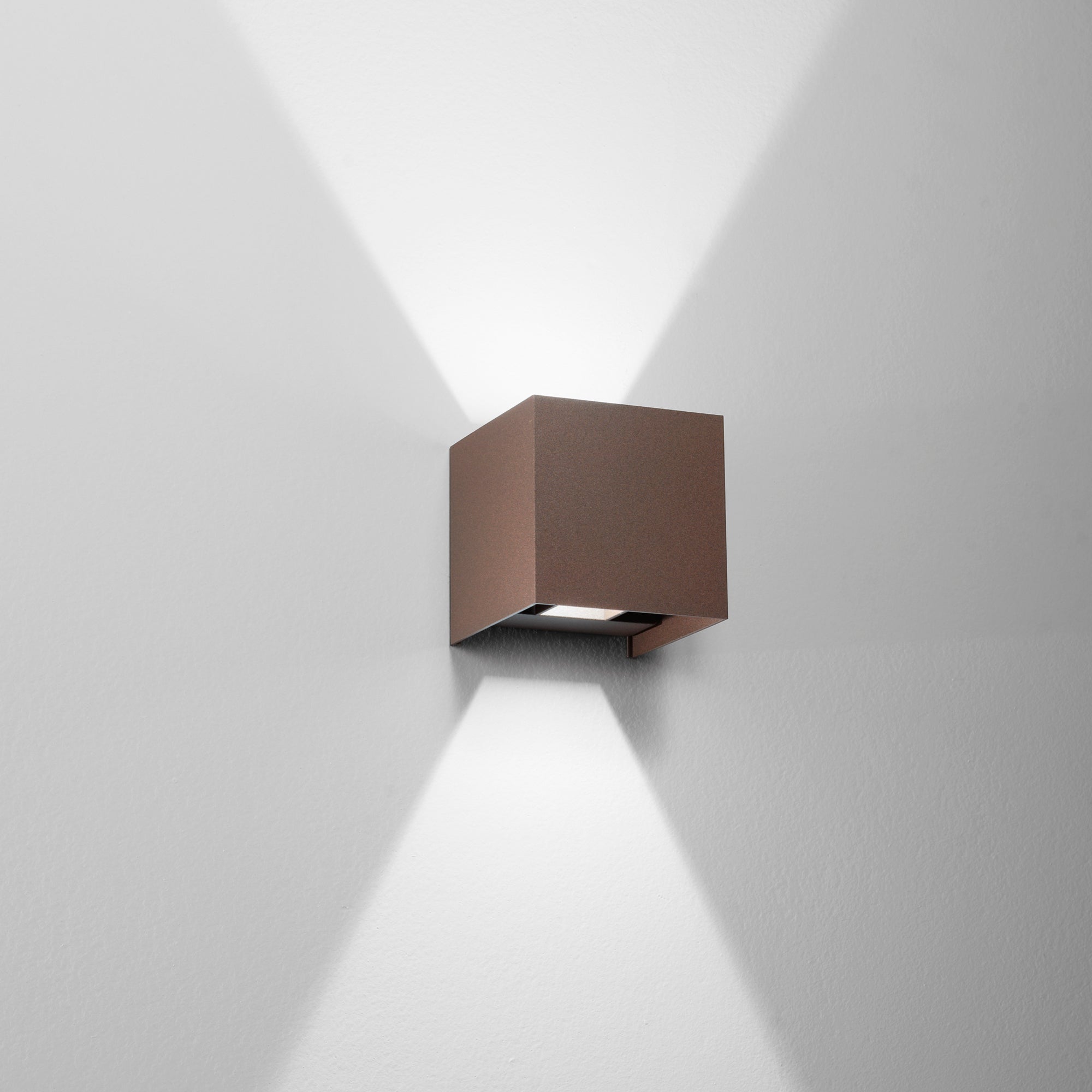 Applique LED da esterno ALFA con interruttore CCT - FT-FeelThe