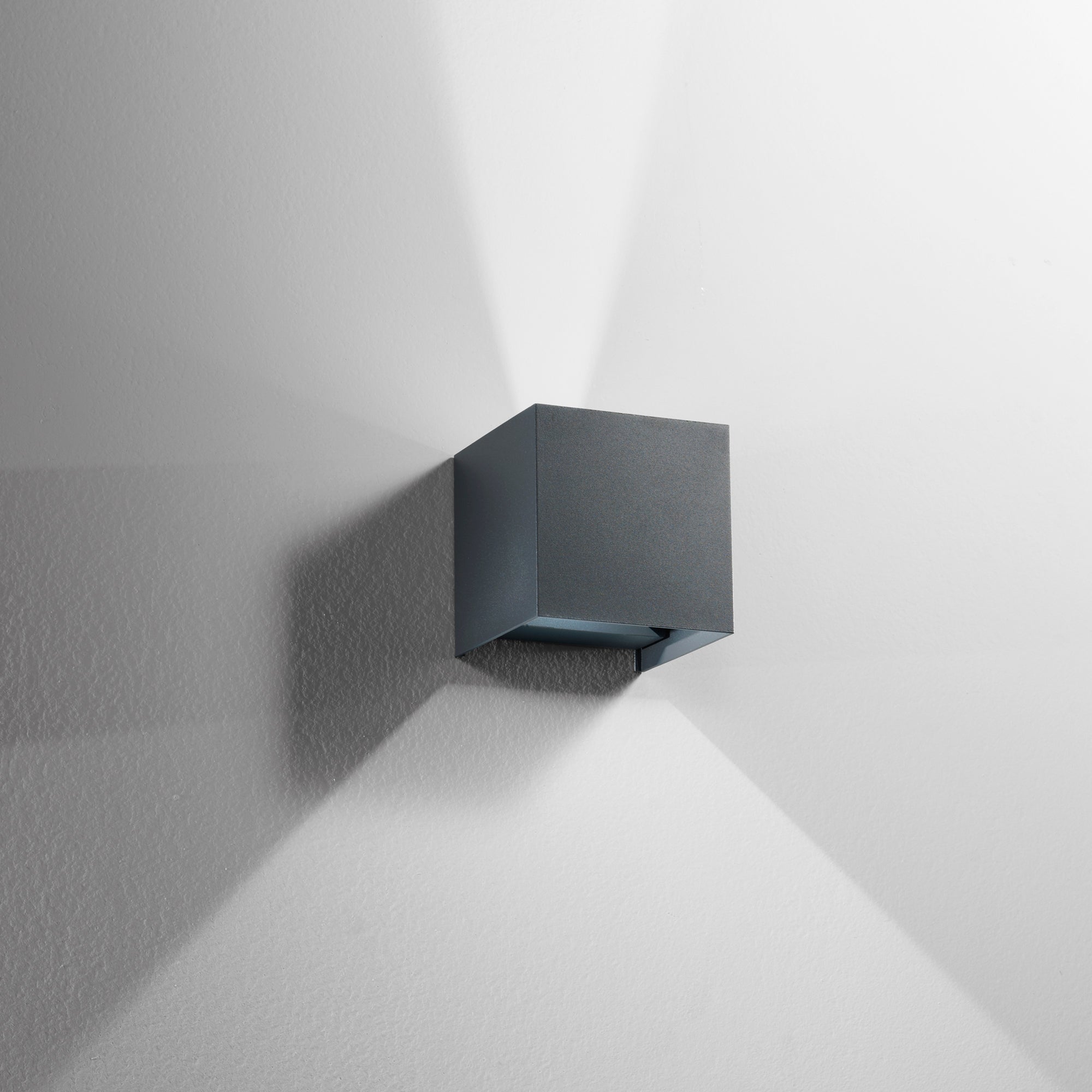 Applique LED da esterno ALFA con interruttore CCT - FT-FeelThe