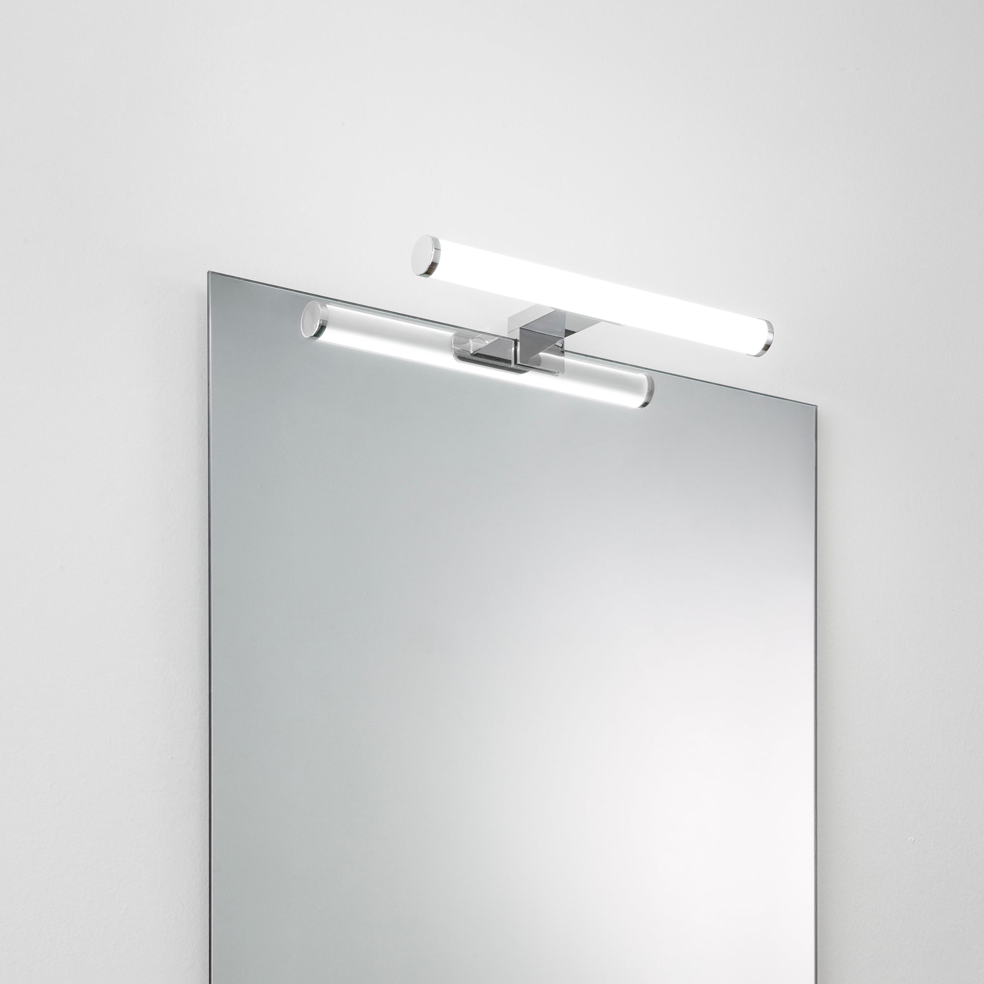 Aplique de baño LED YACHT en cromo 5W