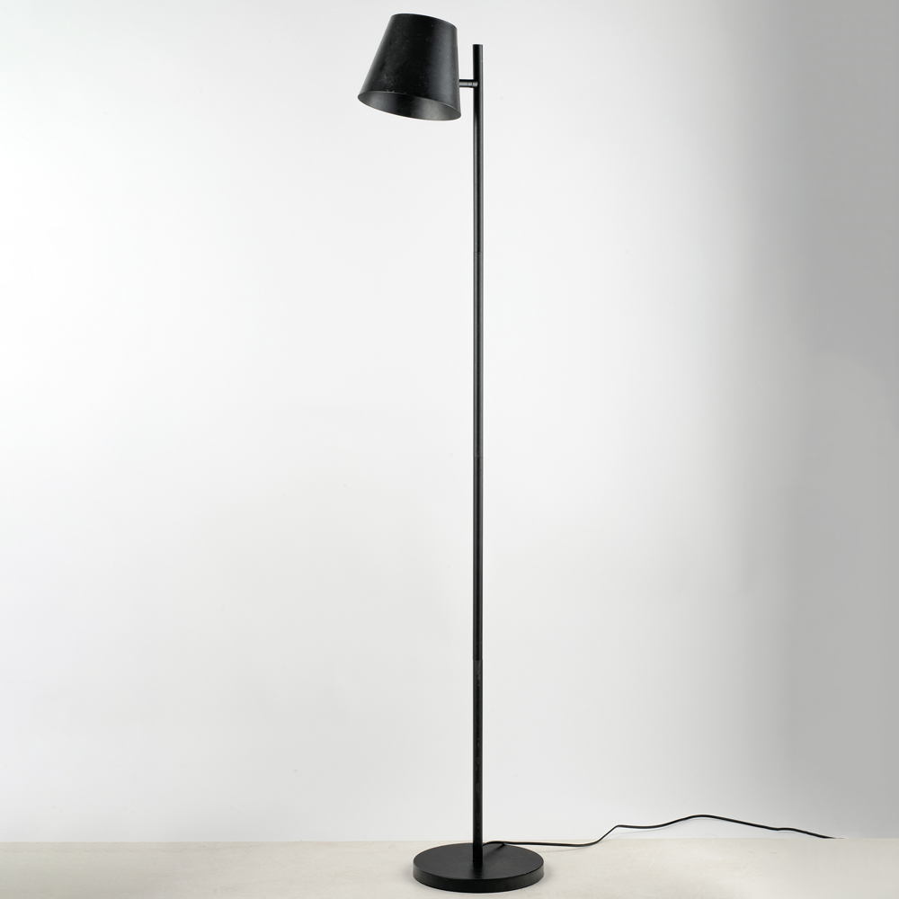 Piantana COLT in metallo, 1 luce