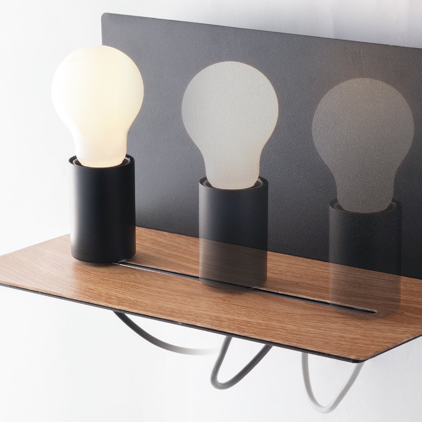 Applique FLASH in metallo con presa USB - FT-FeelThe