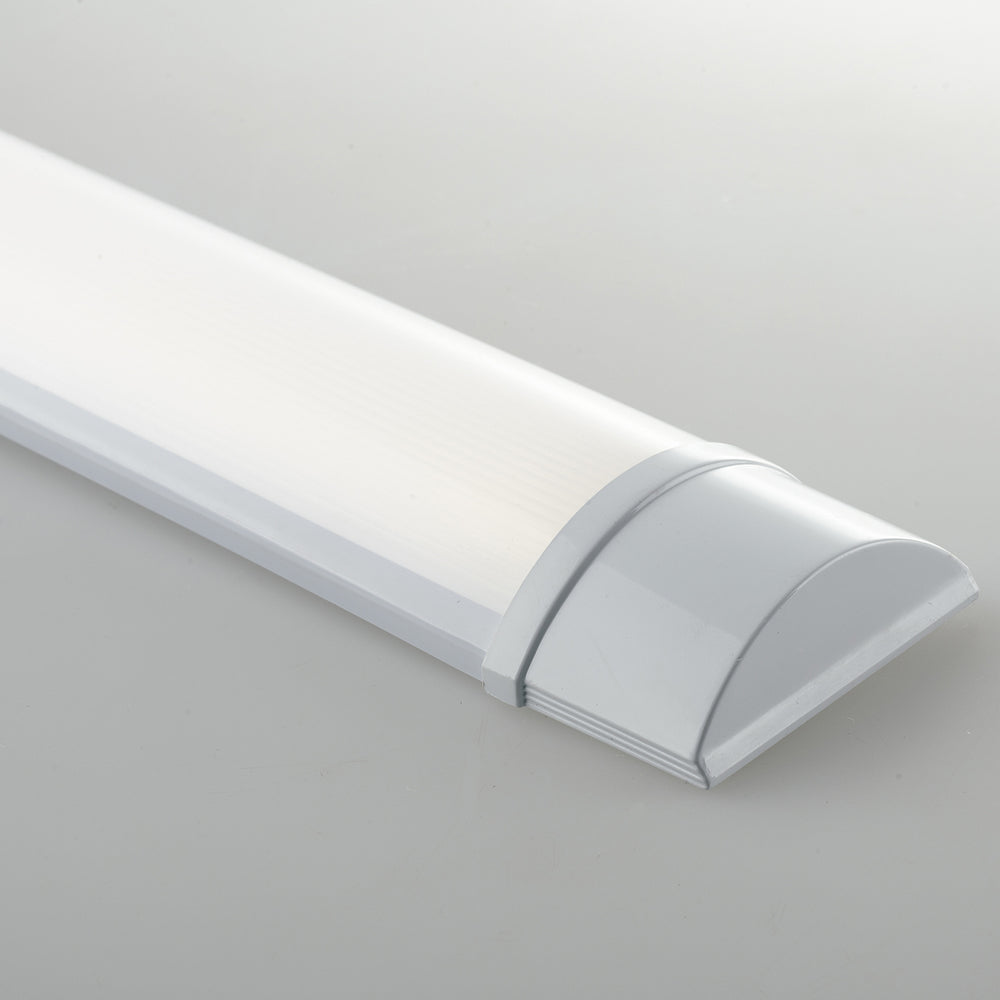 Barre LED sous meuble BATTEN en aluminium blanc avec lumière naturelle